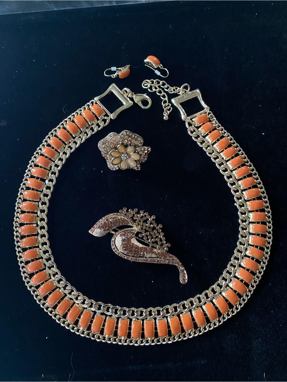 Gold-Tone Necklace with Coral Accent Links — Women Jewelry
